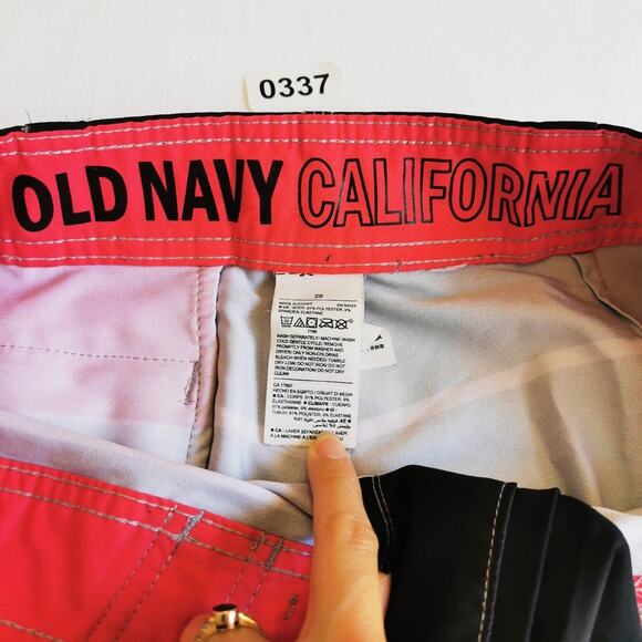 Old Navy Mens Summer Swim Shorts size 28, Red Gray Multi Color - Picture 7 of 12